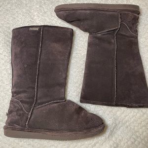 Bearpaw Winter boots